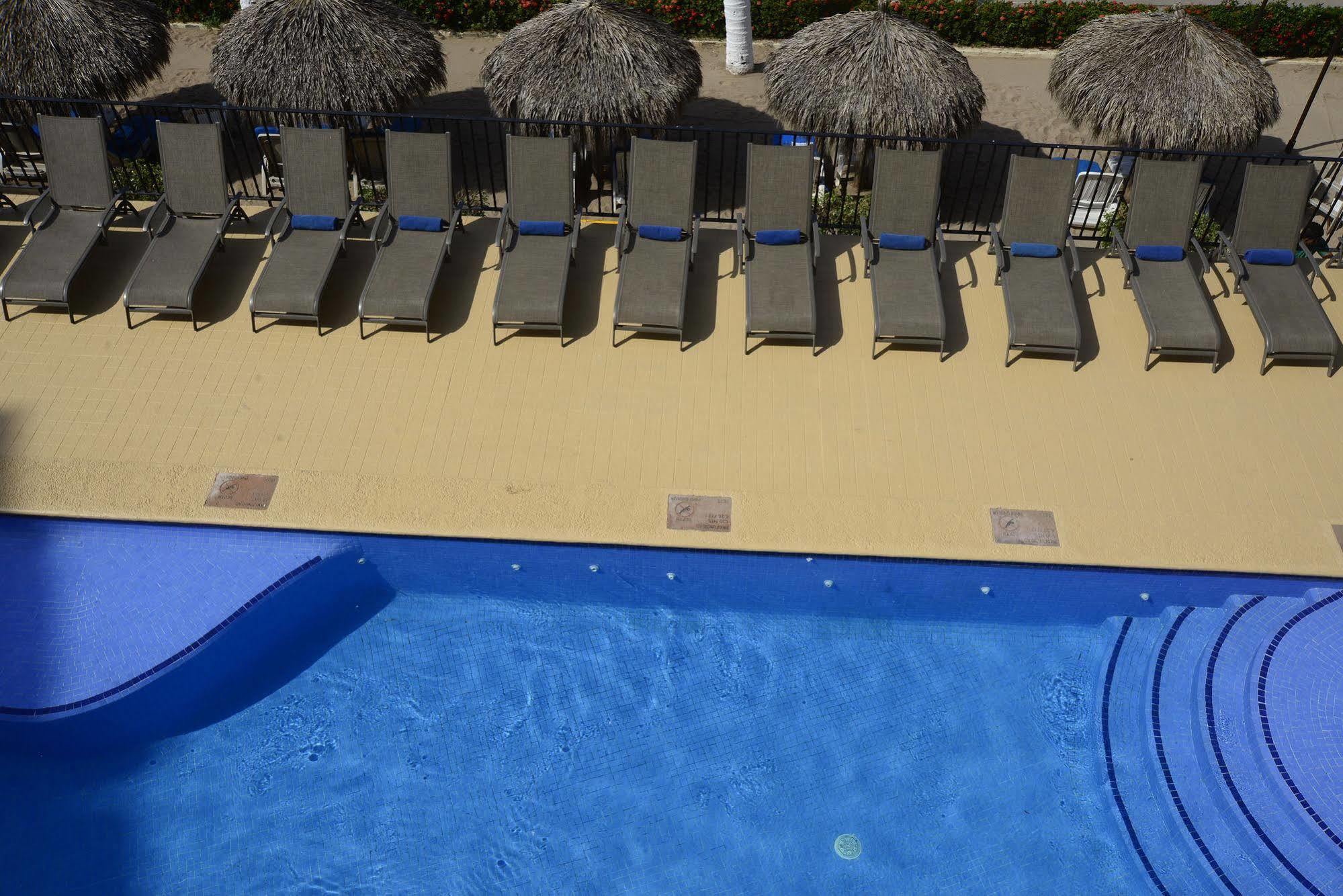 Hotel Delfin Puerto Vallarta Luaran gambar